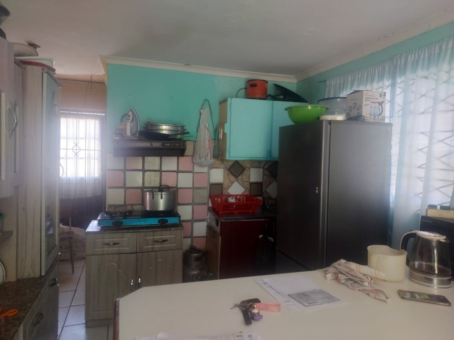 3 Bedroom Property for Sale in Roosendal Western Cape